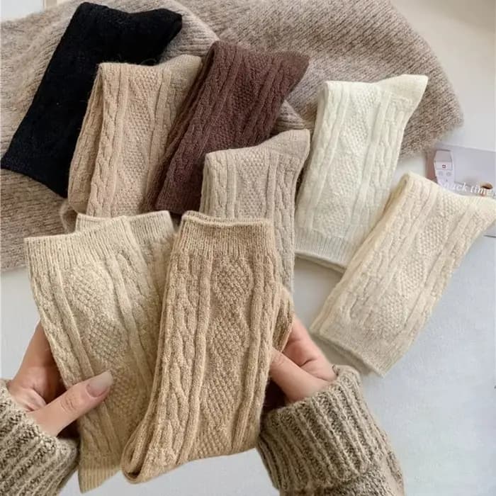 Femmes laine chaussettes chaud hiver épaissir cachemire flou décontracté couleur unie confortable maison chaussette