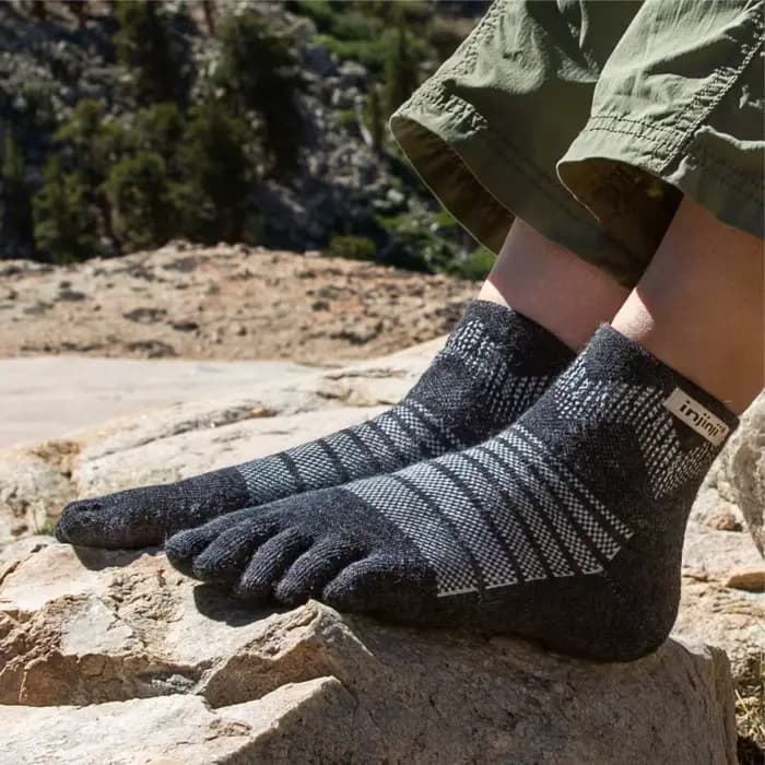 Chaussettes à cinq doigts en laine mérinos Injinji