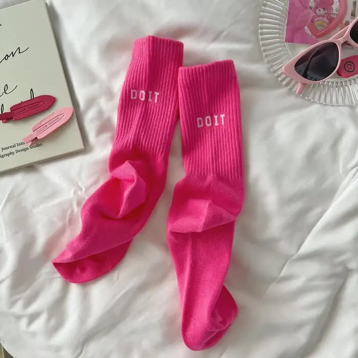 Chaussettes mi-tube taille haute en coton pour femmes