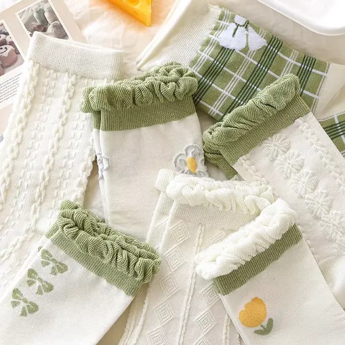 Chaussettes fines en dentelle à volants pour femmes