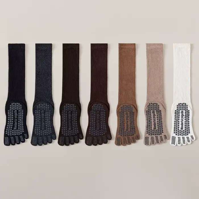 Chaussettes de Sport à cinq doigts pour femmes, chaussettes de Yoga à tube Long, antidérapantes en Silicone, couleur unie, Pilates