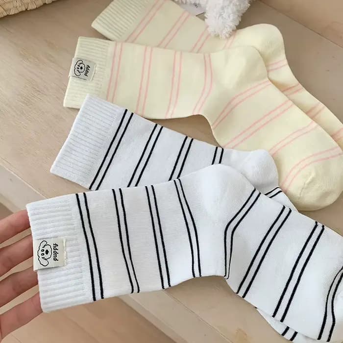Nouvelles chaussettes pour femmes automne mode Simple quotidien décontracté rayé