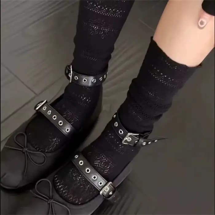 Chaussettes en dentelle de nylon évidées pour femmes, chaussettes blanches Pys, chaussettes douces, chaussettes fines rétro, chaussettes d'équipage de fleurs pour dames