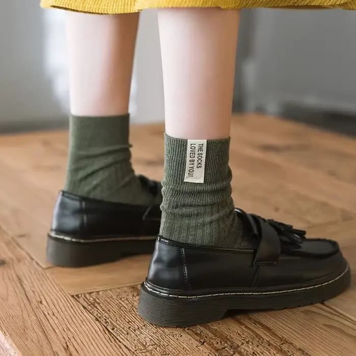 Chaussettes hautes pour filles du lycée, mode japonaise et coréenne, couleur unie, blanc, kaki, Beige, chaussettes amples, tricotées en coton, longues pour femmes
