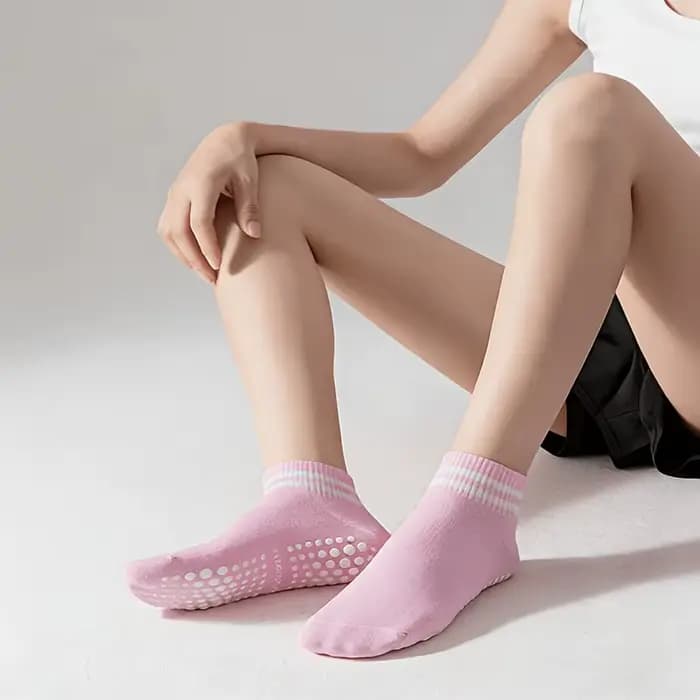 1 paire de chaussettes antidérapantes en coton absorbant la sueur pour la pratique de la danse sur le sol