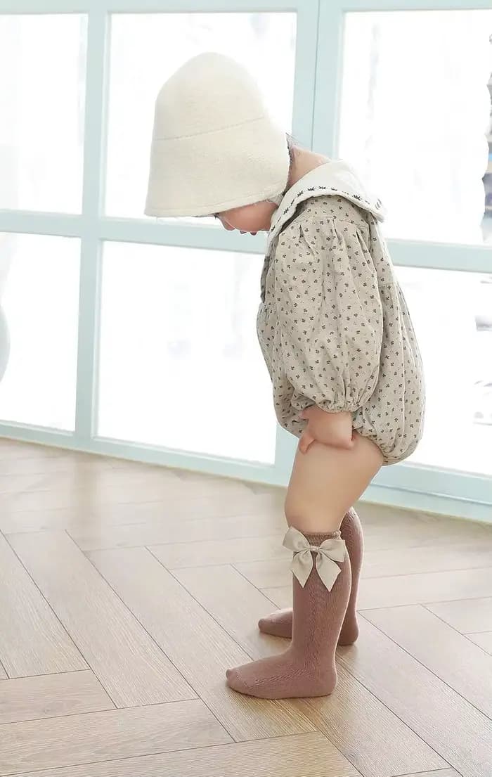 Chaussettes en coton pour bébés filles, hauteur genou, nœud papillon, fines, document solide, tout-petits, printemps, été, 0-7 ans