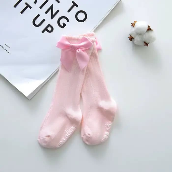 2022 bébé vêtements d'été nouveaux enfants en bas âge filles grand arc genou haut long doux coton dentelle bébé chaussettes nœud papillon 100% coton chaussettes