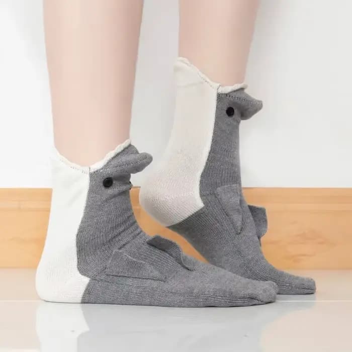 2023 nouvelles chaussettes crocodile tricotées automne hiver femmes mignon dessin animé sol