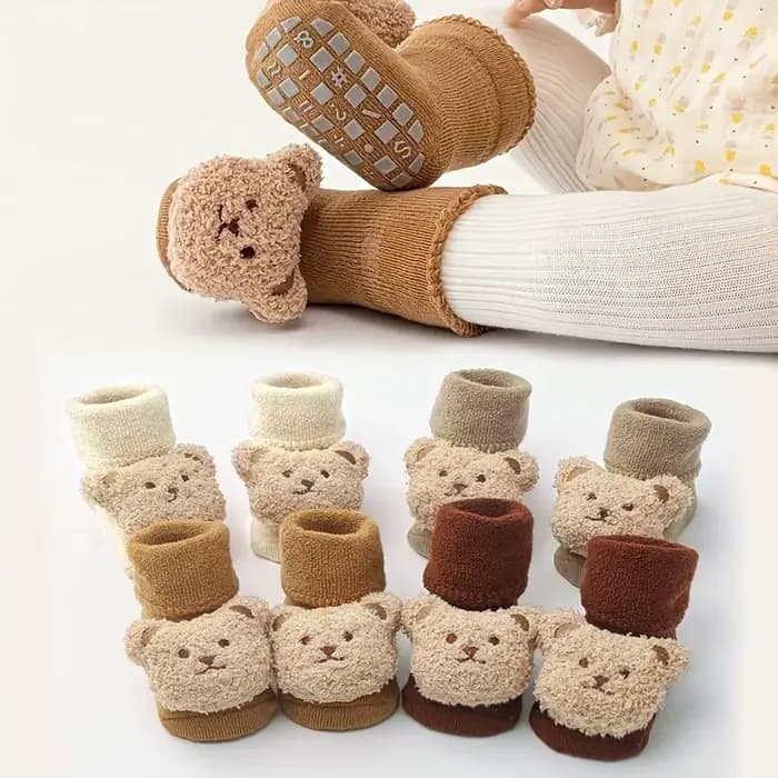 Chaussettes en coton épais pour bébé, chaudes et confortables, ours de dessin animé mignon, chaussettes de sol antidérapantes pour nourrissons filles et garçons