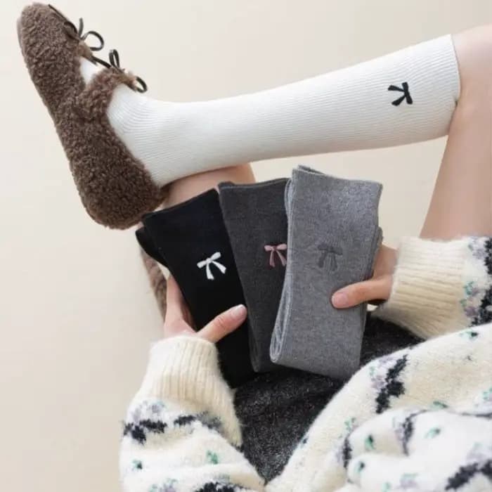 Chaussettes Tube longues brodées avec nœud papillon pour femmes