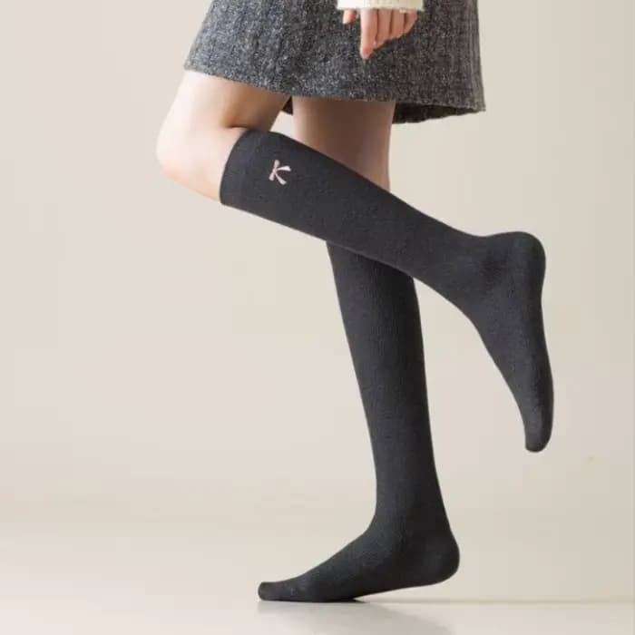 Chaussettes Tube longues brodées avec nœud papillon pour femmes