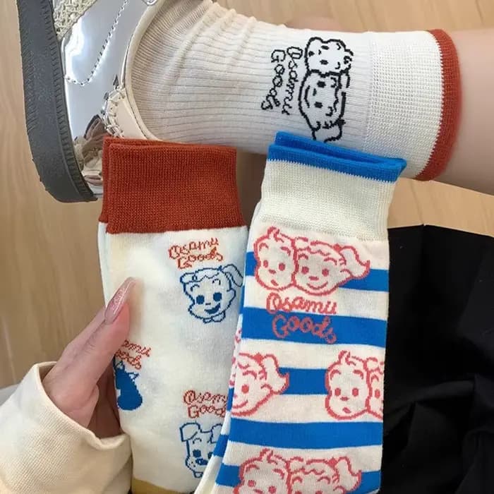 Chaussettes mi-mollet originales de dessin animé japonais pour femmes