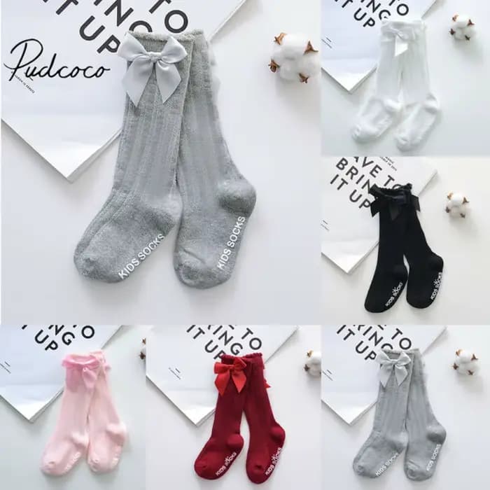 2022 bébé vêtements d'été nouveaux enfants en bas âge filles grand arc genou haut long doux coton dentelle bébé chaussettes nœud papillon 100% coton chaussettes