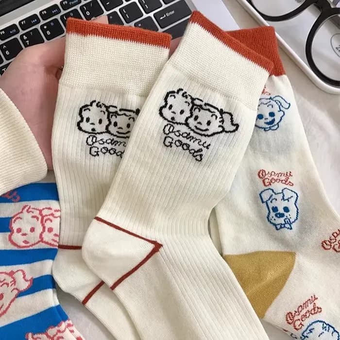 Chaussettes mi-mollet originales de dessin animé japonais pour femmes