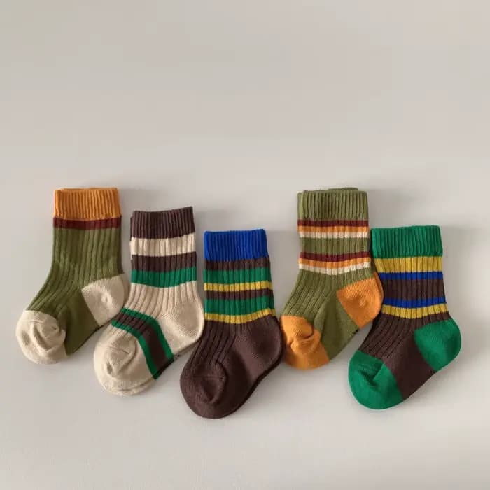 Chaussettes en coton rayées à la mode pour enfants, chaussettes mi-tube, printemps-automne, chaussures pour bébés, patchwork, chaussettes de sport pour garçons, 0-3 ans