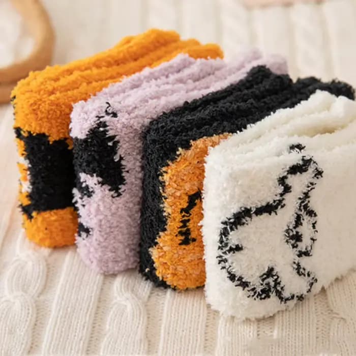 Chaussettes pour femmes Halloween drôle dessin animé Kawaii mignon sol chaud mi Tube