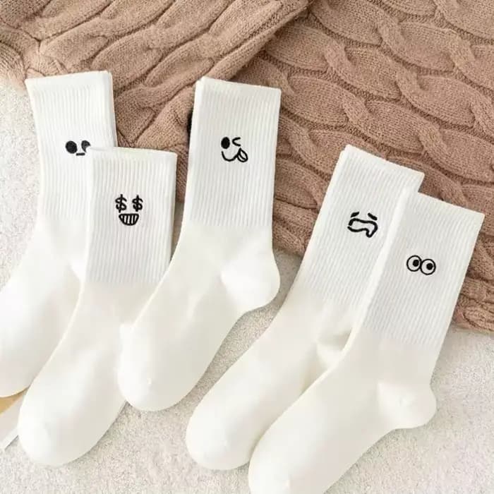 5 paires d'expressions émotionnelles mignonnes chaussettes chaudes pour femmes blanc Kawaii bas brodés