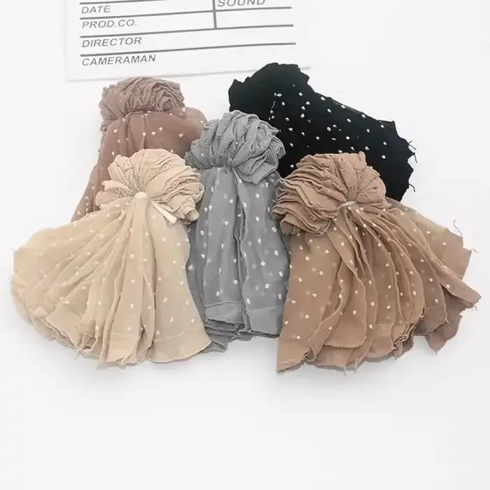Chaussettes en soie à pois pour femmes