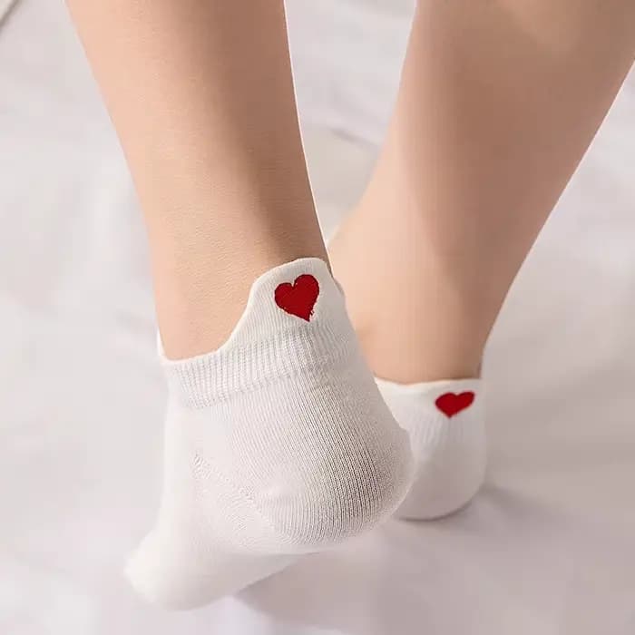Mignon broderie amour coeur chaussettes mode drôle Sokken talon avec paillettes or soie rouge
