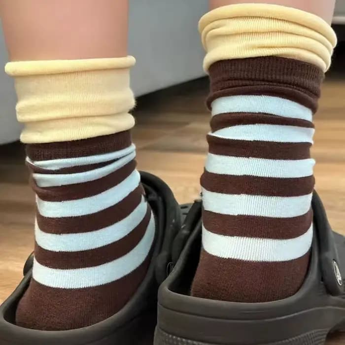 Chaussettes à rayures rétro pour femmes, tube moyen, bas en coton, bas coréens, chaussettes japonaises, printemps et automne