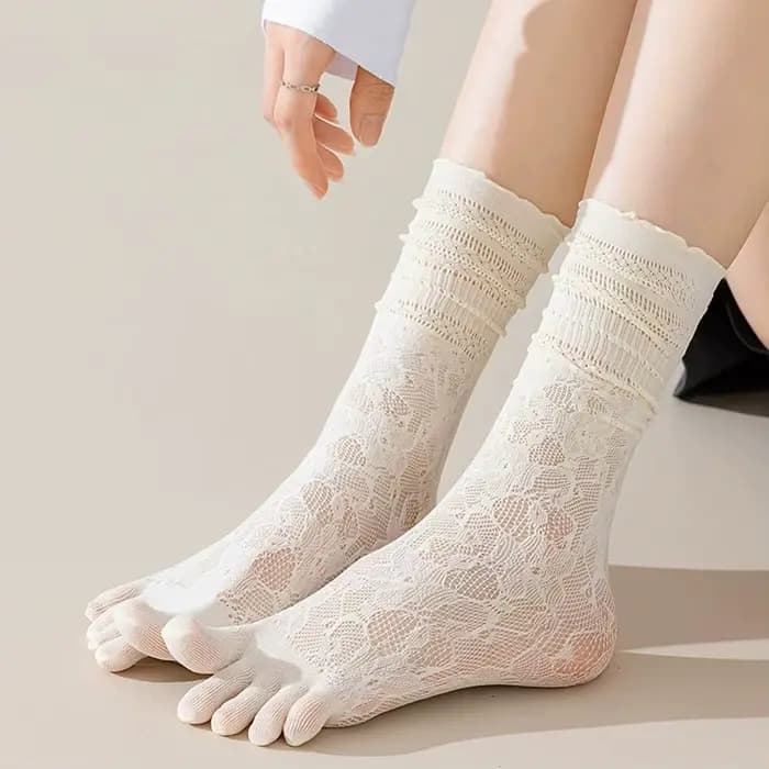 Chaussettes Tabi japonaises tendance pour femmes, chaussettes d'été sexy en dentelle à deux doigts, chaussettes Tabi transparentes respirantes en maille unie