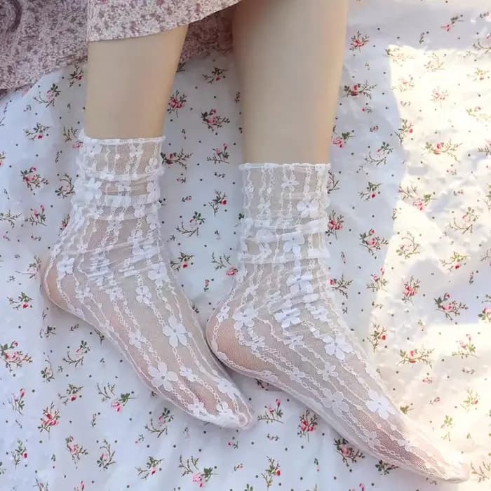 Femmes Harajuku Kawaii dames respirant Transparent dentelle florale chaussettes douce maille résille