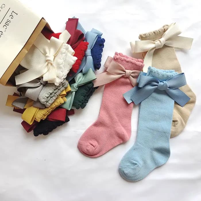 Nouvelles chaussettes en coton pour bébé, chaussettes de princesse à gros nœud pour filles, bas pour enfants et tout-petits, accessoires pour nourrissons, chaussettes longues pour enfants