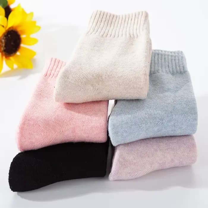 1 paire de chaussettes chaudes d'hiver en laine pour femmes