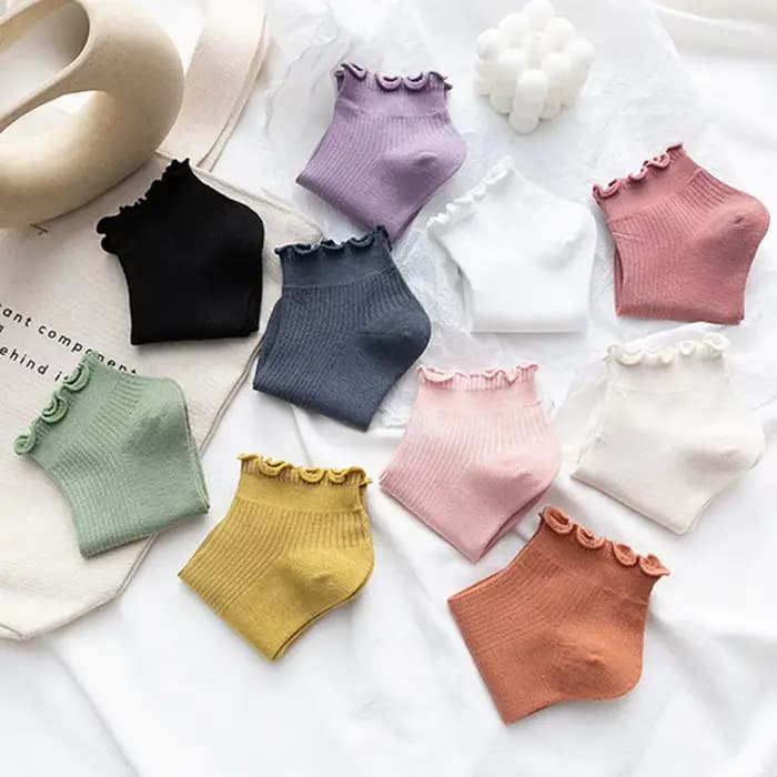 Chaussettes courtes à froufrous violettes pour femmes