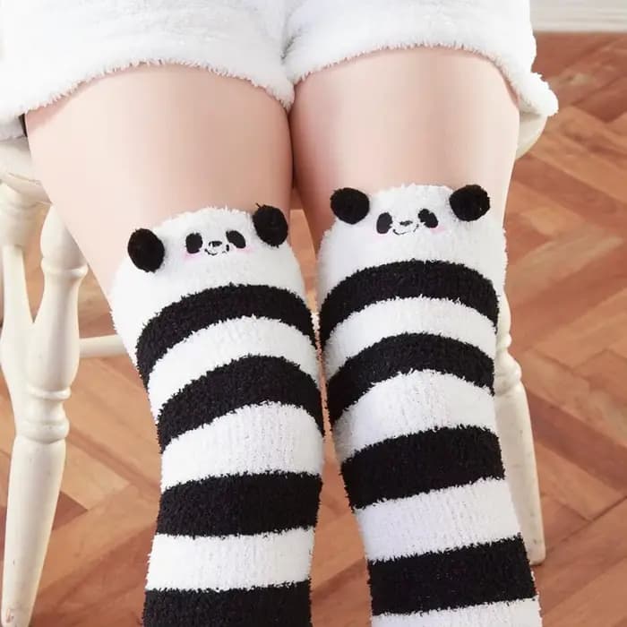 Chaussettes hautes en peluche à rayures japonaises pour femmes, jambières d'hiver, chaussettes longues, Kawaii, sourire, sites thermiques, Mori Girl