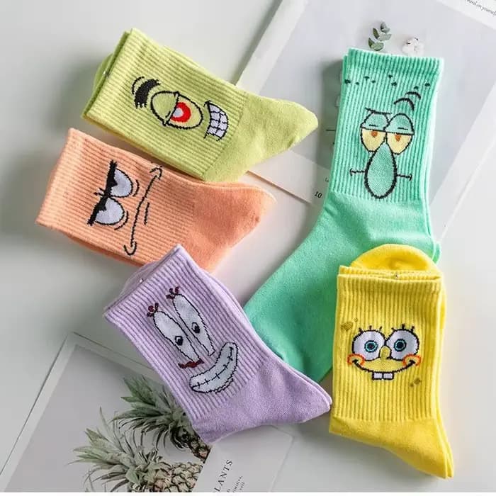 Chaussettes longues mignonnes de Bob l'éponge et Patrick Star pour hommes et femmes, chaussettes en coton, chaussettes de cheville à motif de dessin animé, chaussettes amusantes imprimées de dessins a