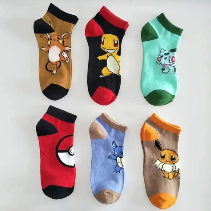 Chaussettes classiques de dessin animé Pokemon Pikachu