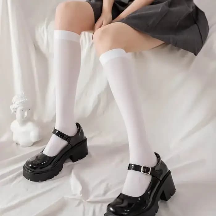 Femmes Sexy genou chaussettes hautes maille bas mode résille mignon collège Style JK filles Lolita étudiant noir gothique longue chaussette nouveau