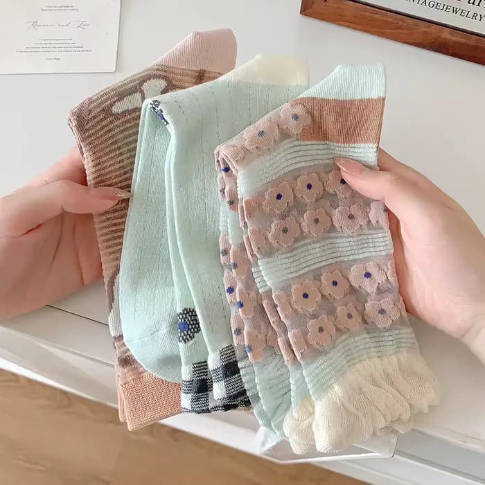 Femmes à la mode chaussettes Style coréen été nouvelles