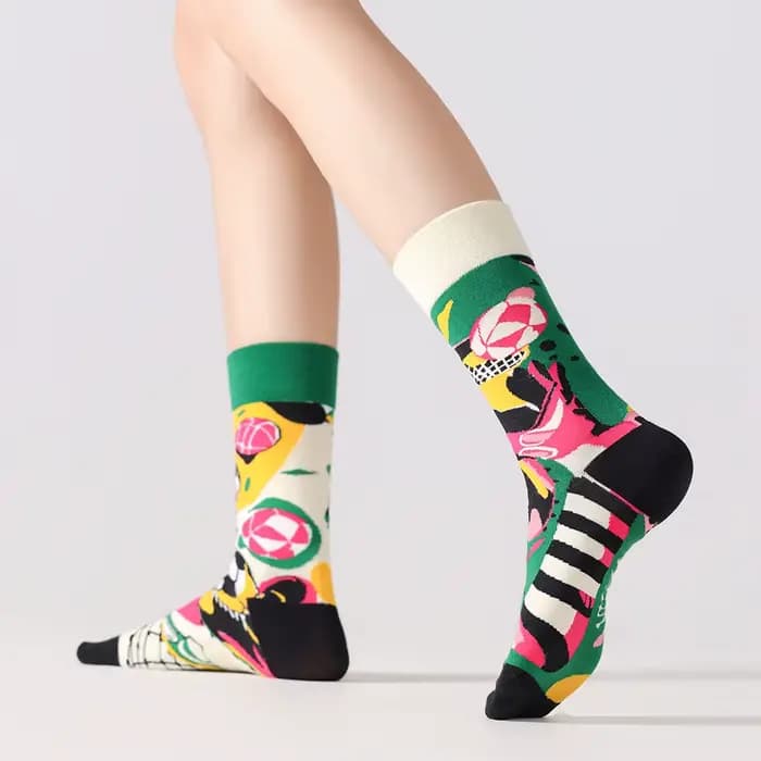 1 paire de chaussettes mi-mollet unisexes à motif asymétrique Graffiti sur le thème des ballons amusants