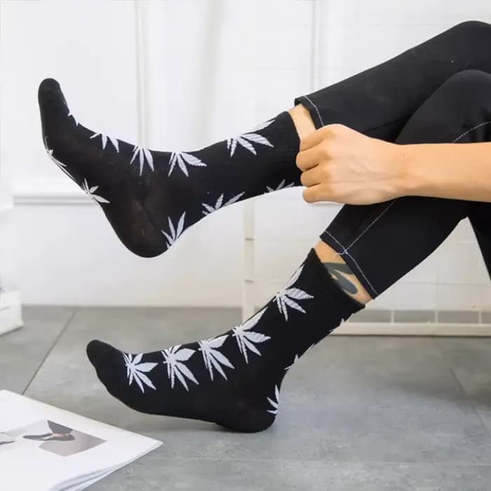 Pas cher femmes hommes cheville érable chaussette chanvre Meias feuille femme printemps été mauvaises herbes Skateboard Hip Hop chaussettes