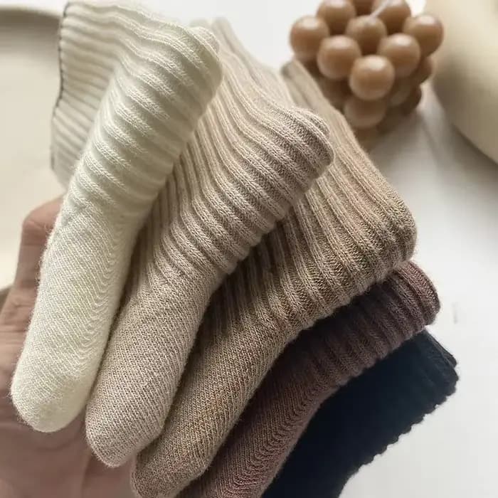 Ensemble de chaussettes à rayures de couleur unie pour femmes