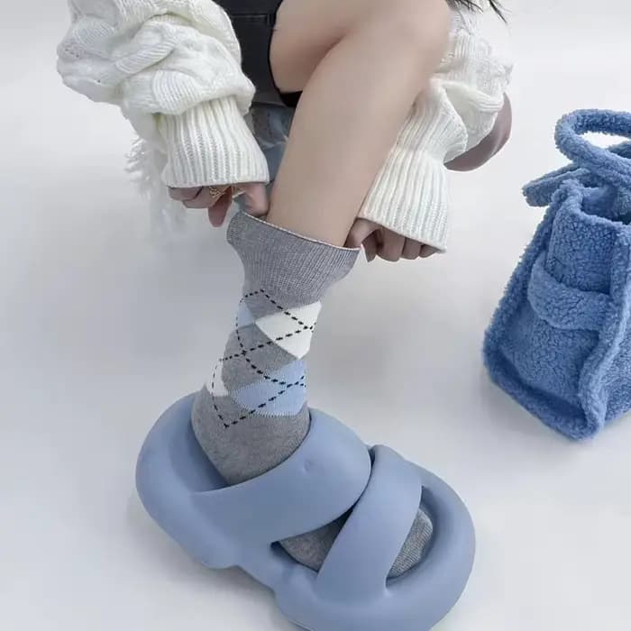 Chaussettes mi-tube à carreaux diamantés pour femmes