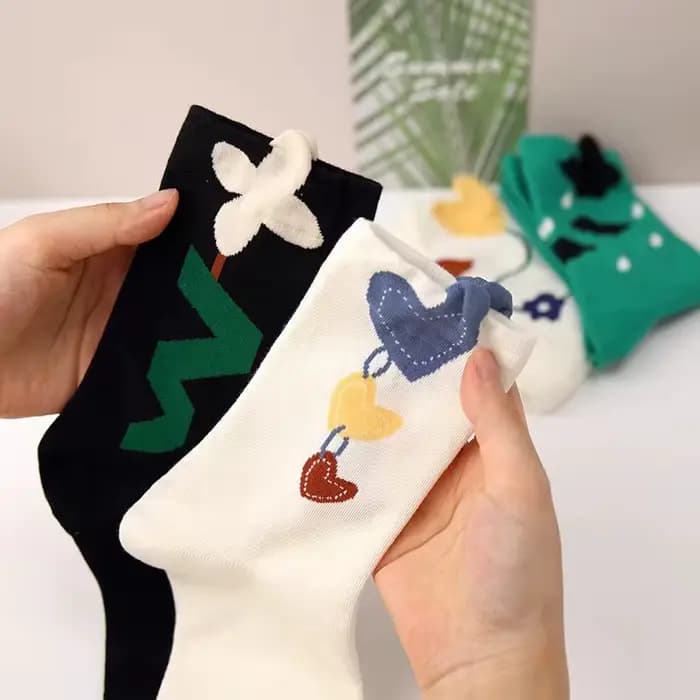 Chaussettes tridimensionnelles Love Mid-Tube pour femmes