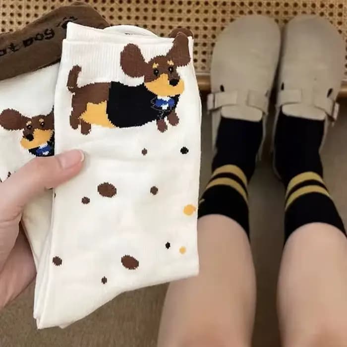 Jolies chaussettes en coton pour chien à saucisses avec imprimé de dessin animé