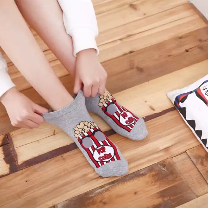 Femmes chaussettes automne hiver heureux mignon