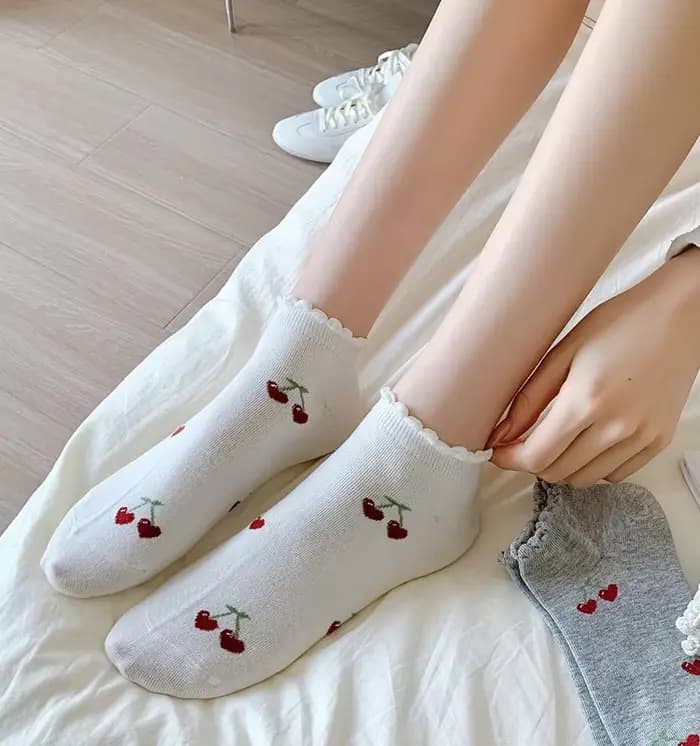 5 paires de chaussettes à volants mignonnes en forme de cerise pour femmes