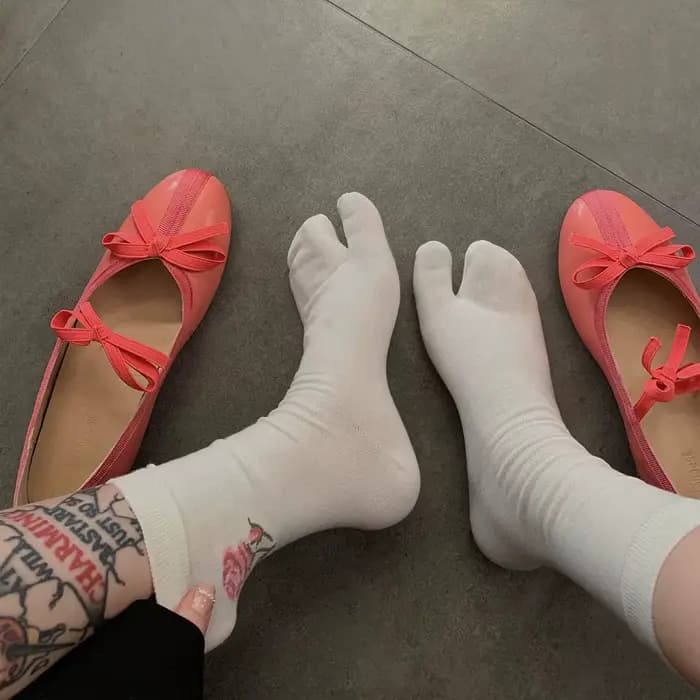 Femme mode élégant rétro printemps automne bout fendu coton chaussettes Rose motifs floraux deux orteils couleur unie Tube moyen Tabi Sox