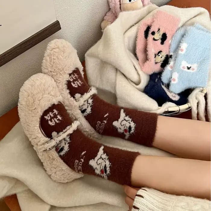 Kawai-Chaussettes épaisses en velours de vison pour femmes