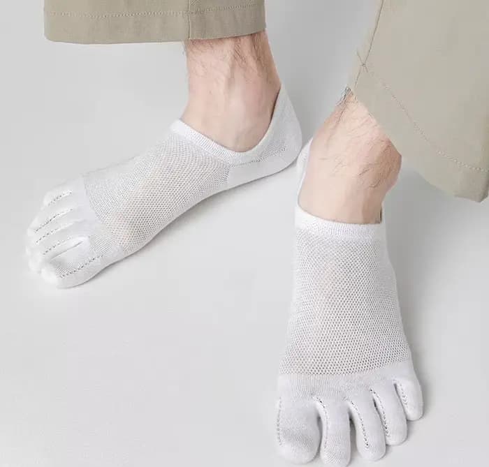 Chaussettes Homme Printemps-Été Cinq Doigts Légères Respirantes à Bout Ouvert en Coton Fin Couleur Unie Simples Vente en Gros