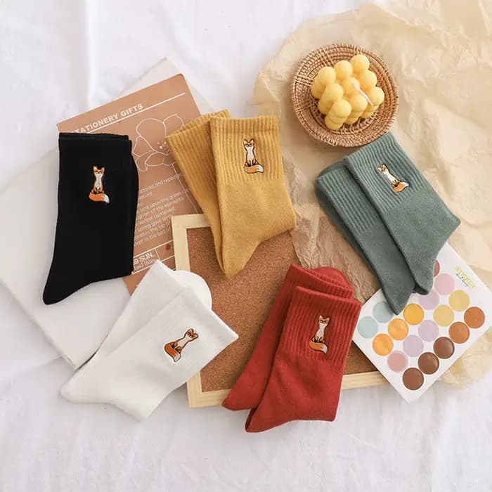 Fox femmes chaussettes coton chaussette pour filles beau motif de broderie couleur unie jaune rouge noir blanc vert décontracté Style d'équipage