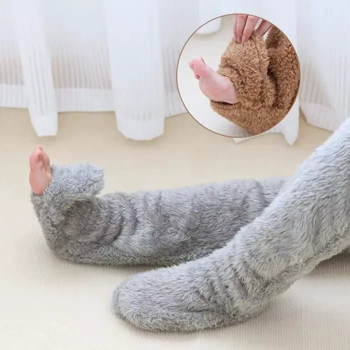 Hiver épaissir chaud femmes flou cuisse genou chaussettes hautes longues jambières Teddy peluche femmes polaire moelleux sur le genou chaussettes