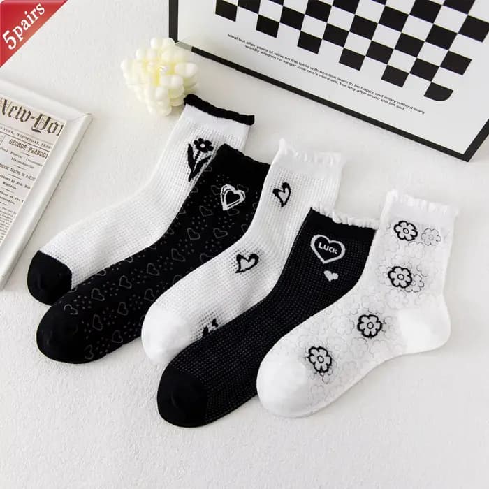 Lot de 5 paires de chaussettes pour femmes, chaussettes fines d'été et de printemps, chaussettes amusantes noires, style Lolita, mignonnes, kawaii, à volants, en coton