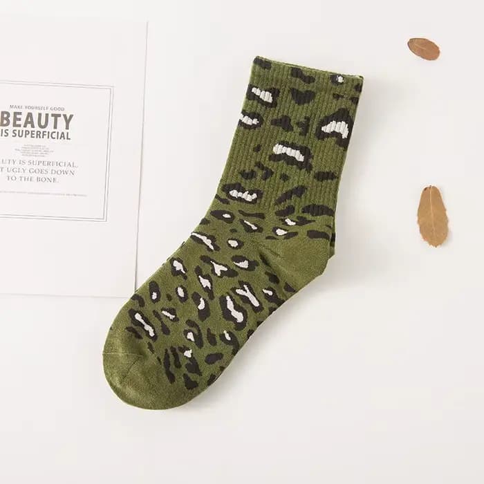 Nouvelle mode femmes imprimé léopard chaussettes printemps automne haute rue populaire