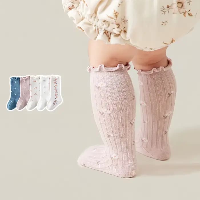 Chaussettes hautes à volants en coton doux pour nouveau-né fille